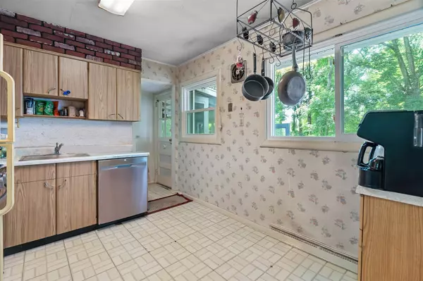 95 Van Vlack RD, Hopewell Junction, NY 12533