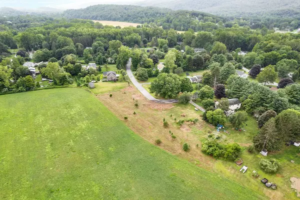 15 Evan RD, Dover Plains, NY 12522