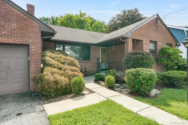 42 Clark ST, Poughkeepsie, NY 12601