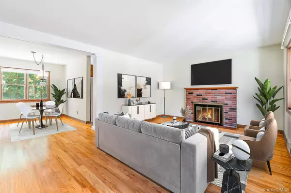 16 Reno RD, Poughkeepsie, NY 12603