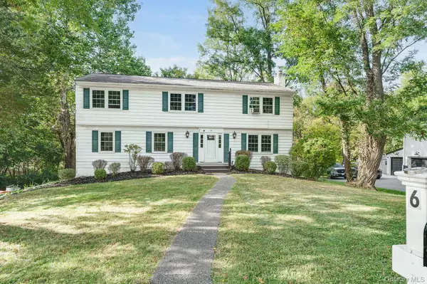 6 Old Mill DR, Poughkeepsie, NY 12603