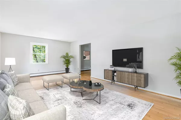 6 Old Mill DR, Poughkeepsie, NY 12603