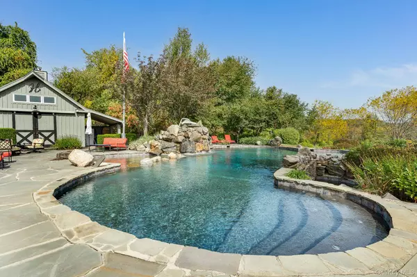 55 Townsend Farm RD, Lagrangeville, NY 12540