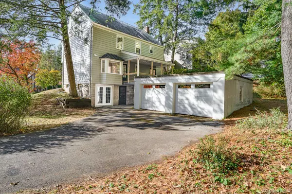 26 Loockerman AVE, Poughkeepsie, NY 12601