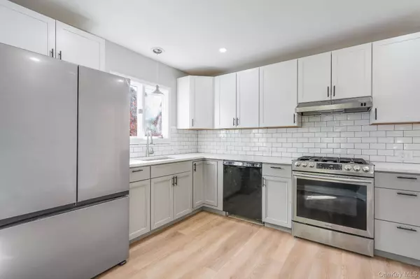 26 Loockerman AVE, Poughkeepsie, NY 12601