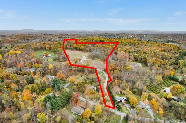 24 Villa LN, Poughkeepsie, NY 12603