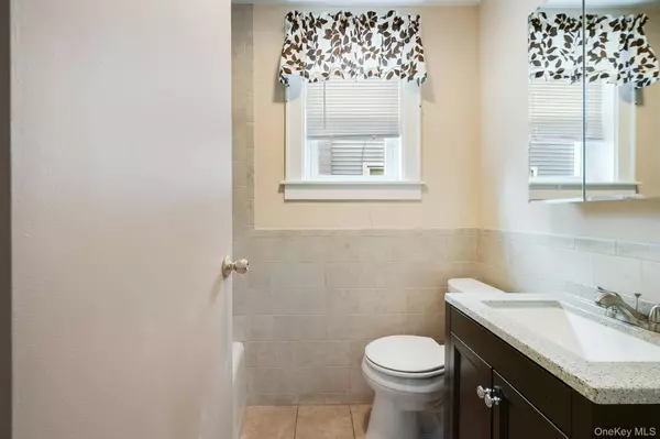 36 Spruce ST, Poughkeepsie, NY 12601