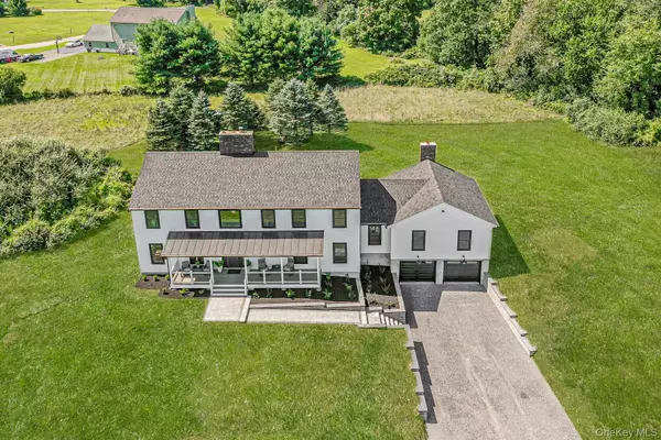 327 Hynes RD, Poughquag, NY 12570