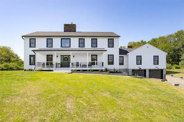 327 Hynes RD, Poughquag, NY 12570