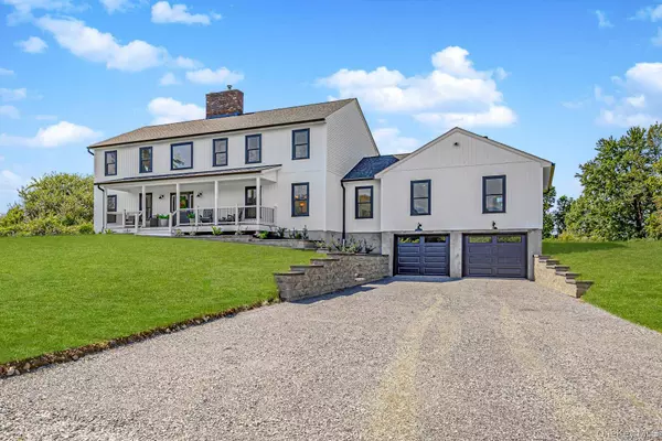 327 Hynes RD, Poughquag, NY 12570