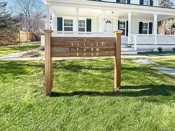 5 Valley Farm RD, Millbrook, NY 12545