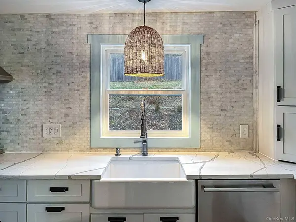 5 Valley Farm RD, Millbrook, NY 12545