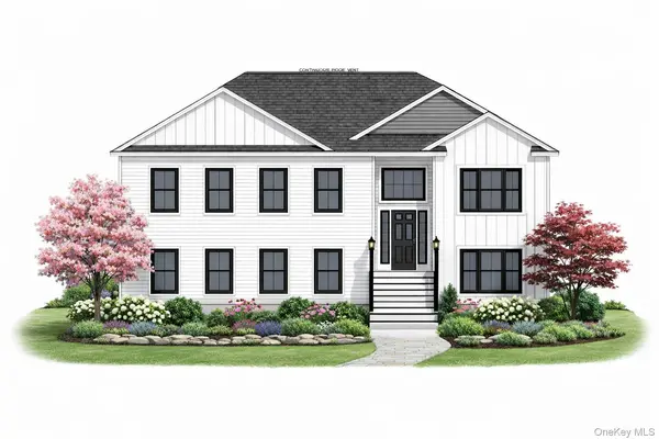 157 S Quaker LN, Hyde Park, NY 12538