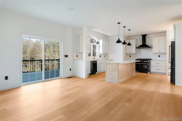 317 Hynes RD, Poughquag, NY 12570