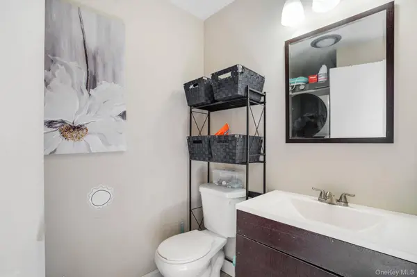 6203 Chelsea CV, Hopewell Junction, NY 12533