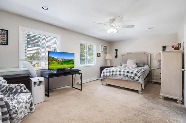 6203 Chelsea CV, Hopewell Junction, NY 12533