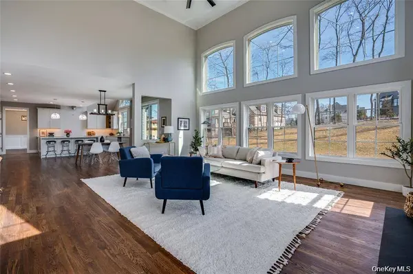 26 Gentry BND, Poughkeepsie, NY 12603