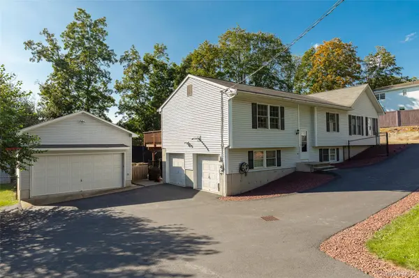 41 Martin DR, Poughkeepsie, NY 12603