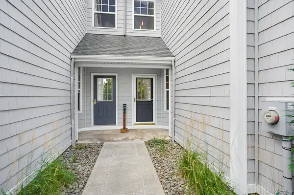 504 Southview DR, Poughkeepsie, NY 12601