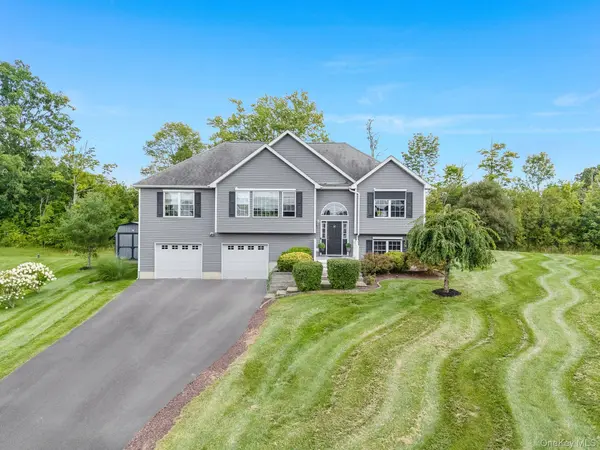 27 Frieda LN