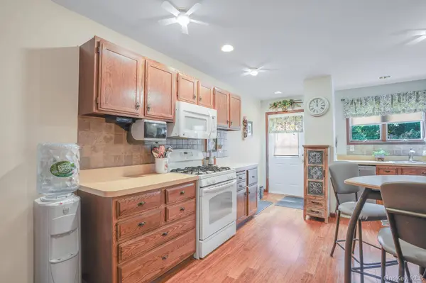 25 Taylor AVE, Poughkeepsie, NY 12601
