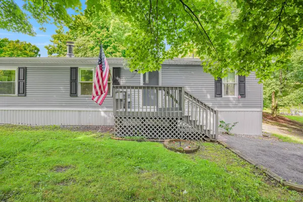 57 Forest DR