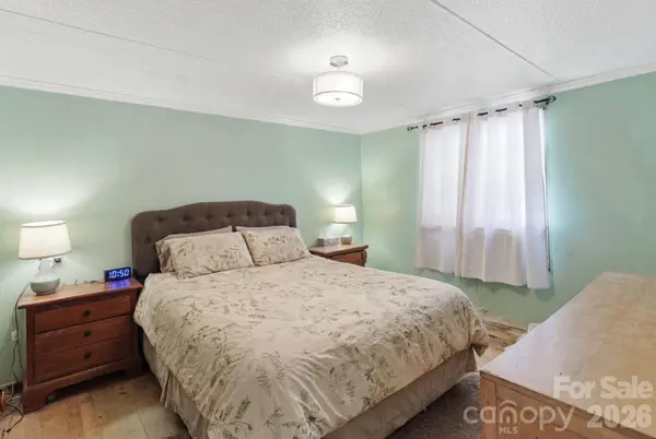 4312 Getaway LN, Maiden, NC 28650