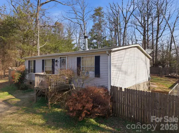 4312 Getaway LN, Maiden, NC 28650