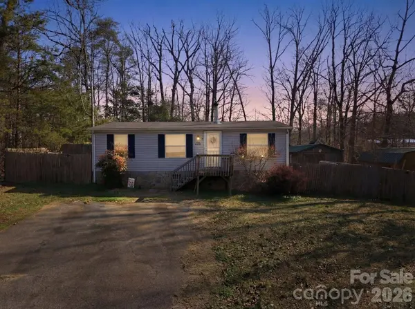 4312 Getaway LN, Maiden, NC 28650