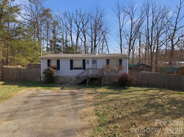 4312 Getaway LN, Maiden, NC 28650