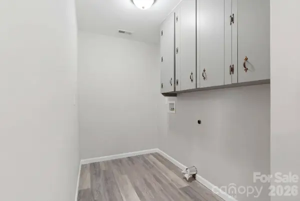 1409 Conway DR, Granite Falls, NC 28630