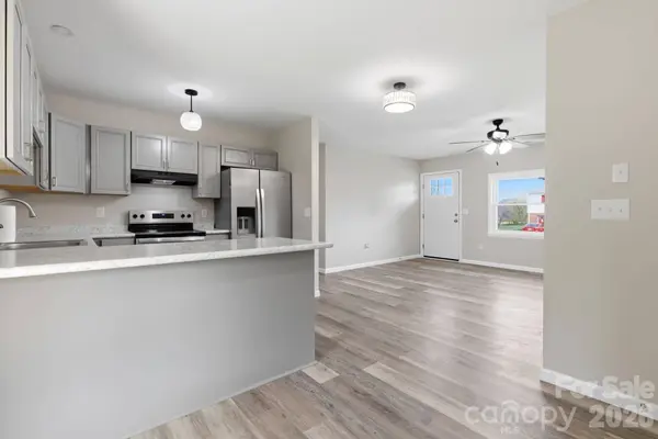 1409 Conway DR, Granite Falls, NC 28630