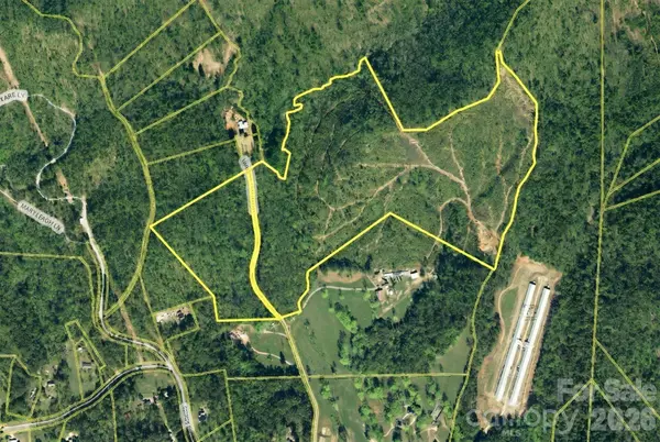 2148 White Springs LN, Lenoir, NC 28645