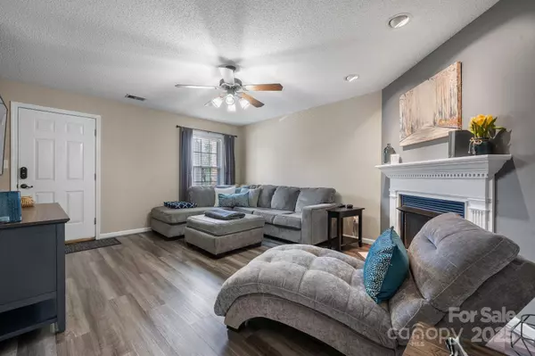 1100 22nd ST NE #502, Hickory, NC 28601