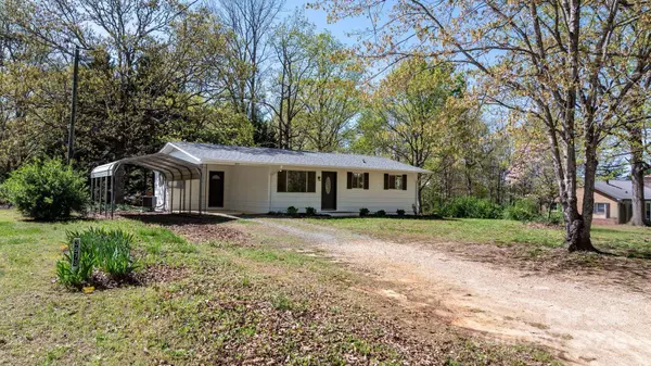 3973 Greenwood DR, Lenoir, NC 28645