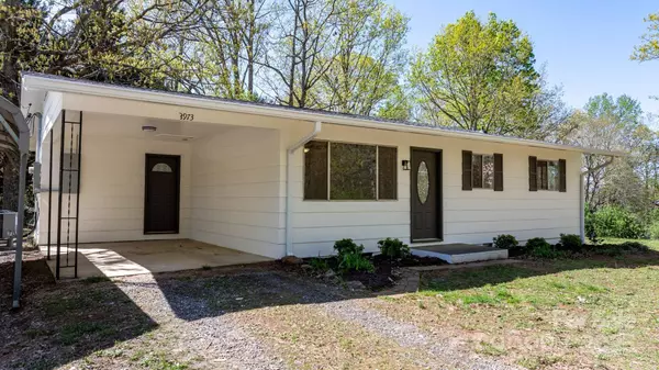 3973 Greenwood DR, Lenoir, NC 28645