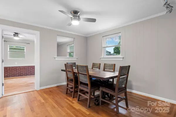 108 Logan ST, Morganton, NC 28655