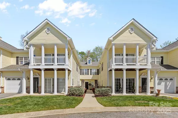 1386 21st AVE NE, Hickory, NC 28601