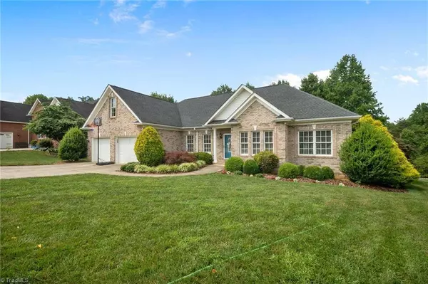 179 Browning DR, Taylorsville, NC 28681