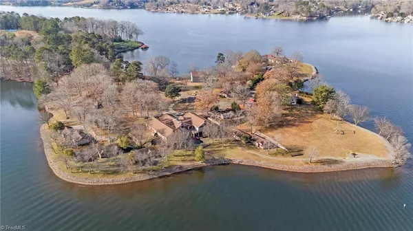 6692 Valwood RD, Conover, NC 28613