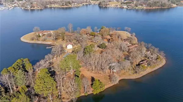 6692 Valwood RD, Conover, NC 28613