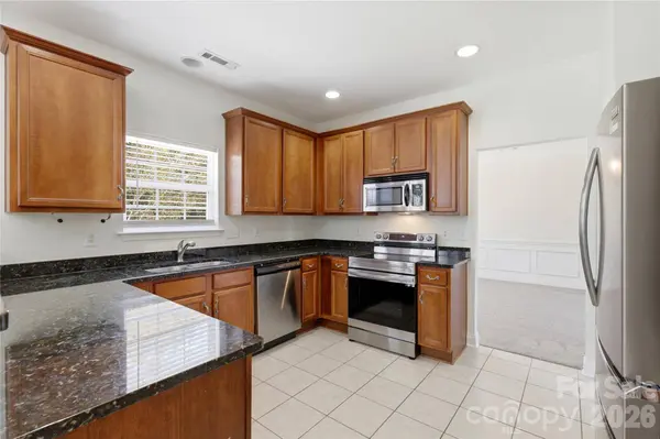 105 Summer Breeze CT, Statesville, NC 28677