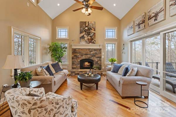 3196 Stonemill PATH, Sherrills Ford, NC 28673