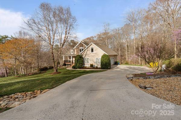 3196 Stonemill PATH, Sherrills Ford, NC 28673