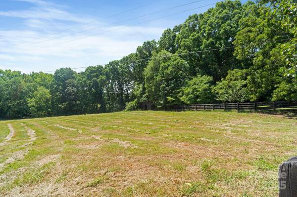 21121 Shearer RD #2, Davidson, NC 28036