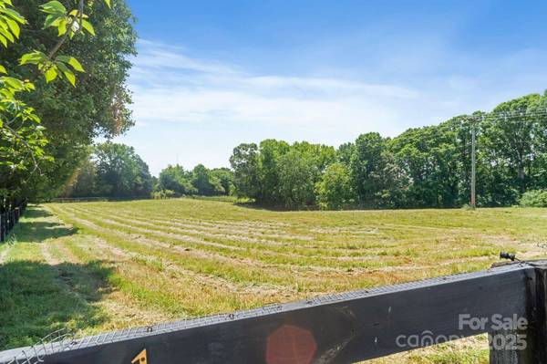 21121 Shearer RD #3, Davidson, NC 28036