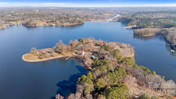 6692 Valwood RD, Conover, NC 28613