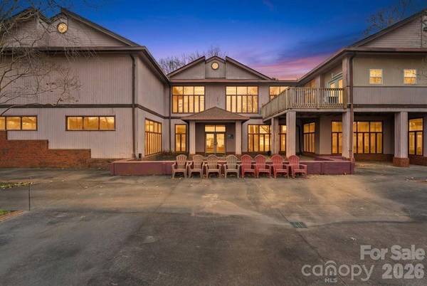 6692 Valwood RD, Conover, NC 28613