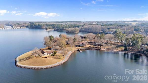 6692 Valwood RD, Conover, NC 28613