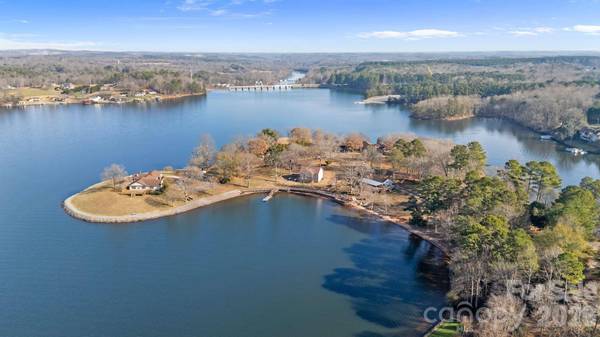 6692 Valwood RD, Conover, NC 28613